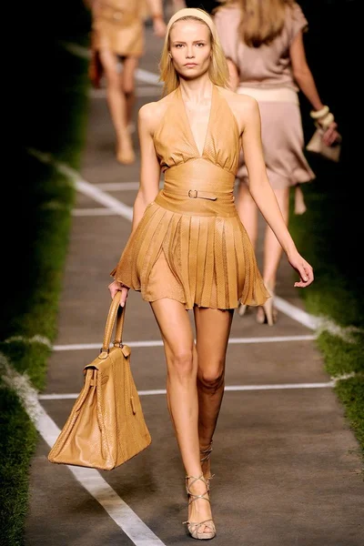 Look 42